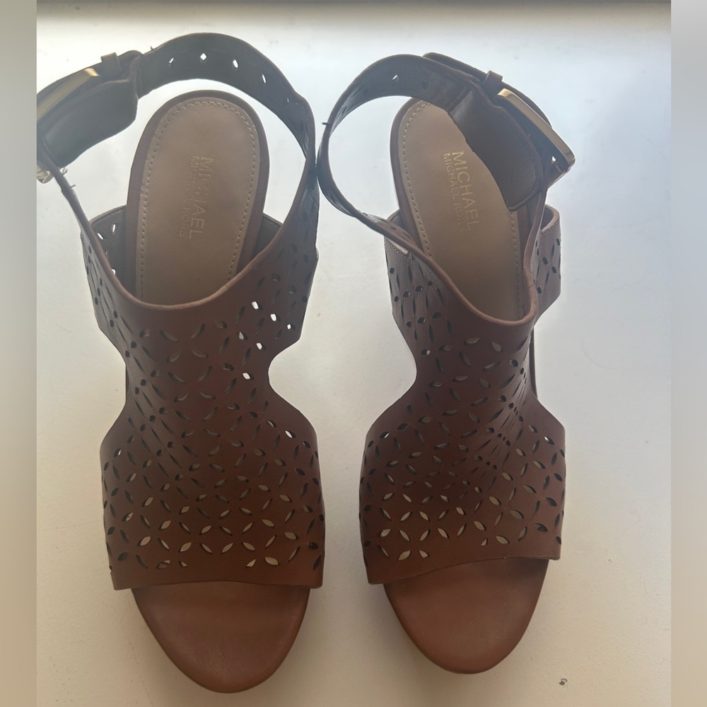 Michael Kors Tan Cutout Wedges SZ 7 1/2